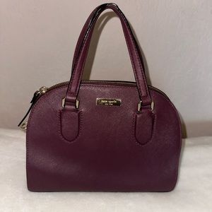 Kate spade dome crossbody with zipper. Burgundy. Detachable strap.